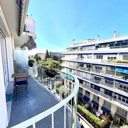 Apartment B030 Grand Renove Spacieux Et Lumineux